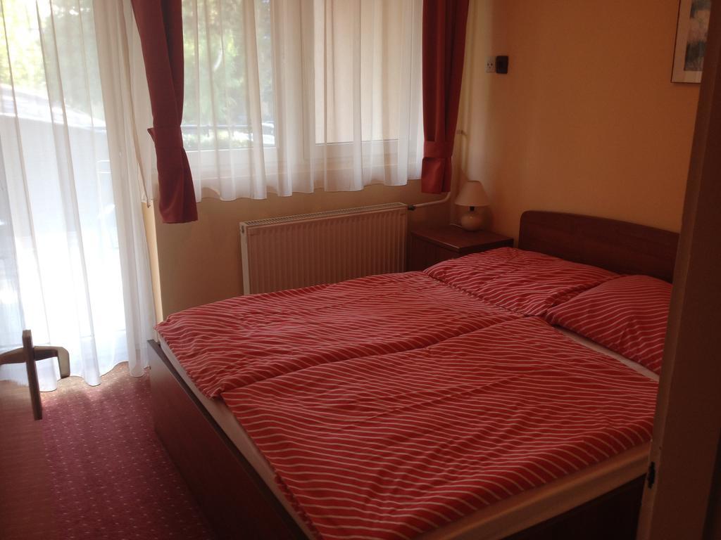Hotel Family Balatonföldvár Rom bilde